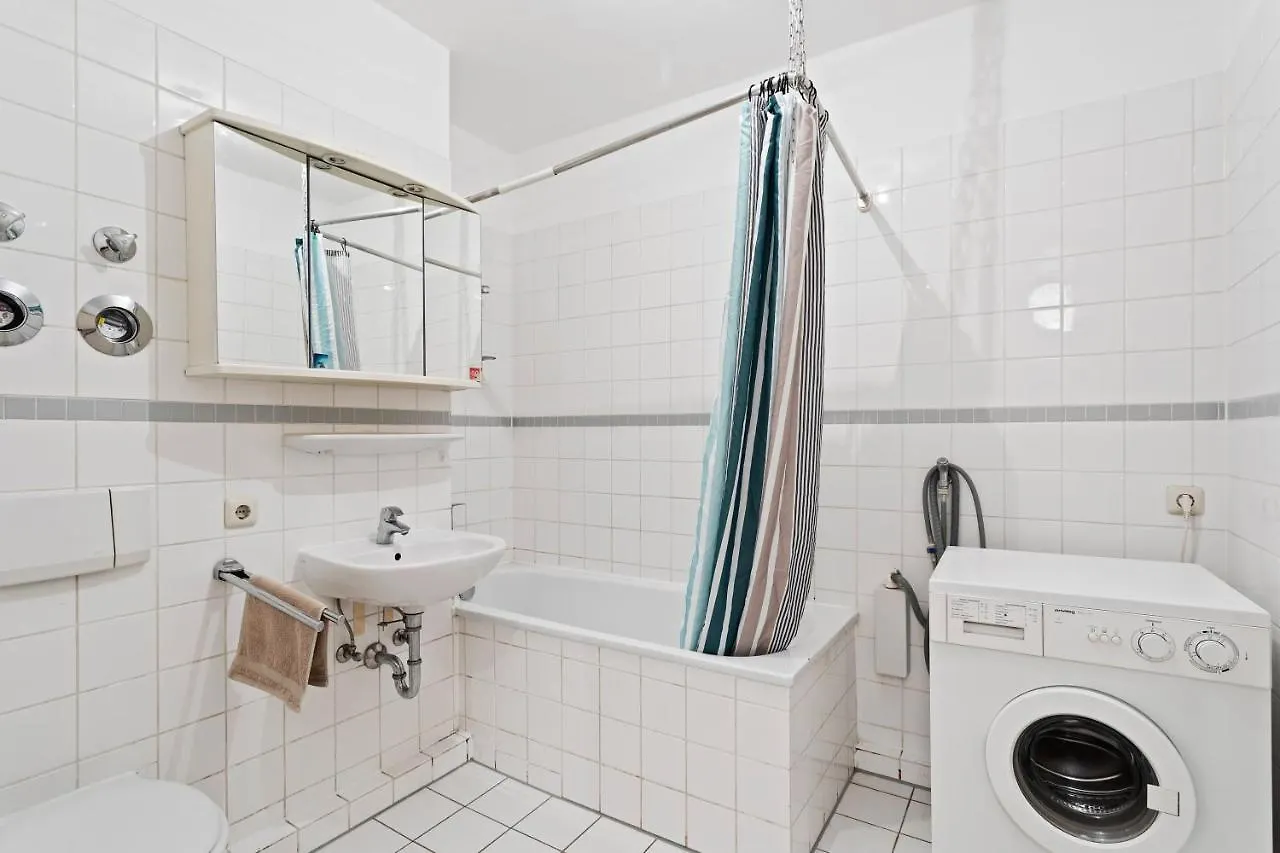 Two Rooms Apartement In The Heart Of Munich Apartment